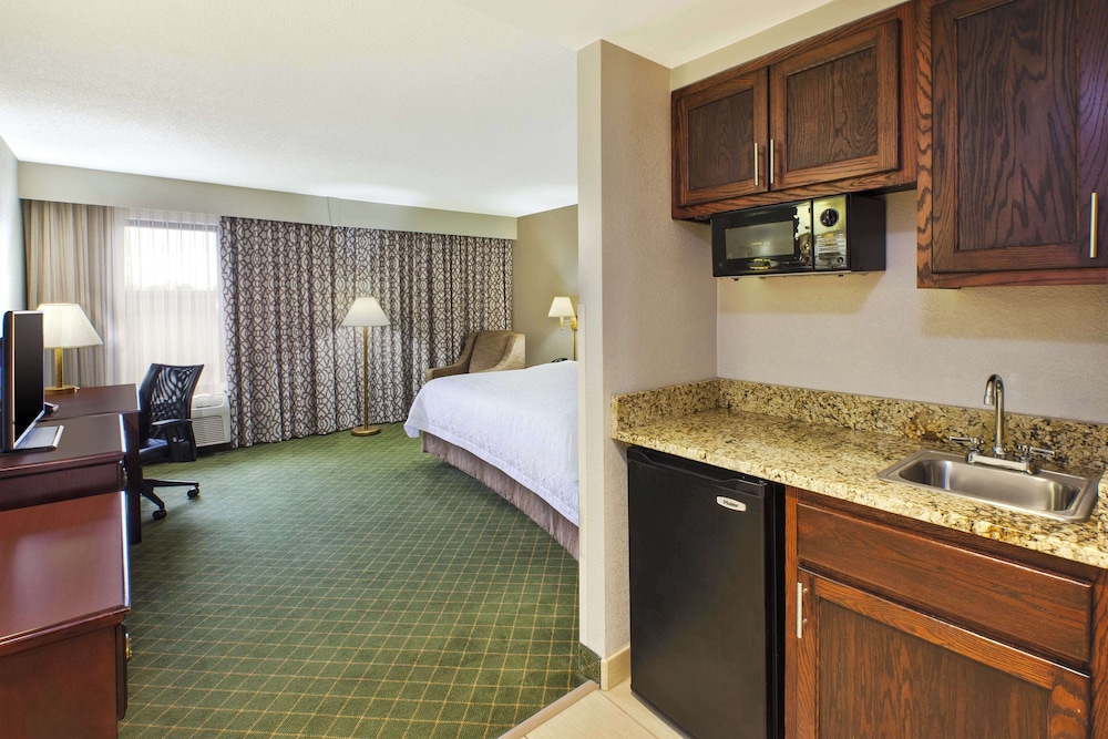 Hampton Inn Marietta - photo 6