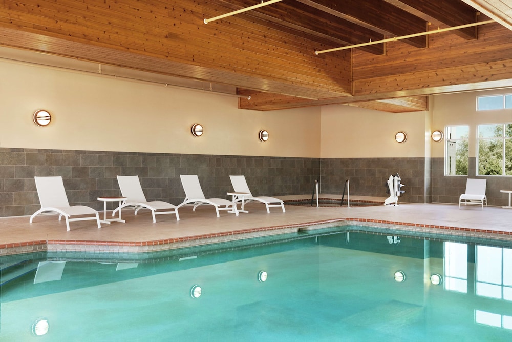 Hampton Inn & Suites Rogers - photo 29