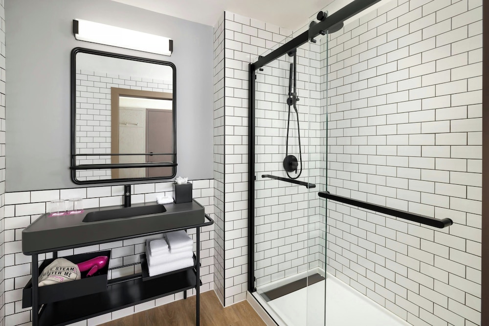 Moxy Allentown Downtown - photo 18