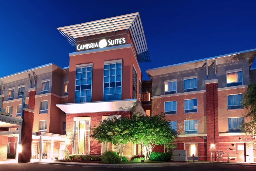 Cambria Hotel Raleigh Durham Airport - carbon neutral hotel in Morrisville