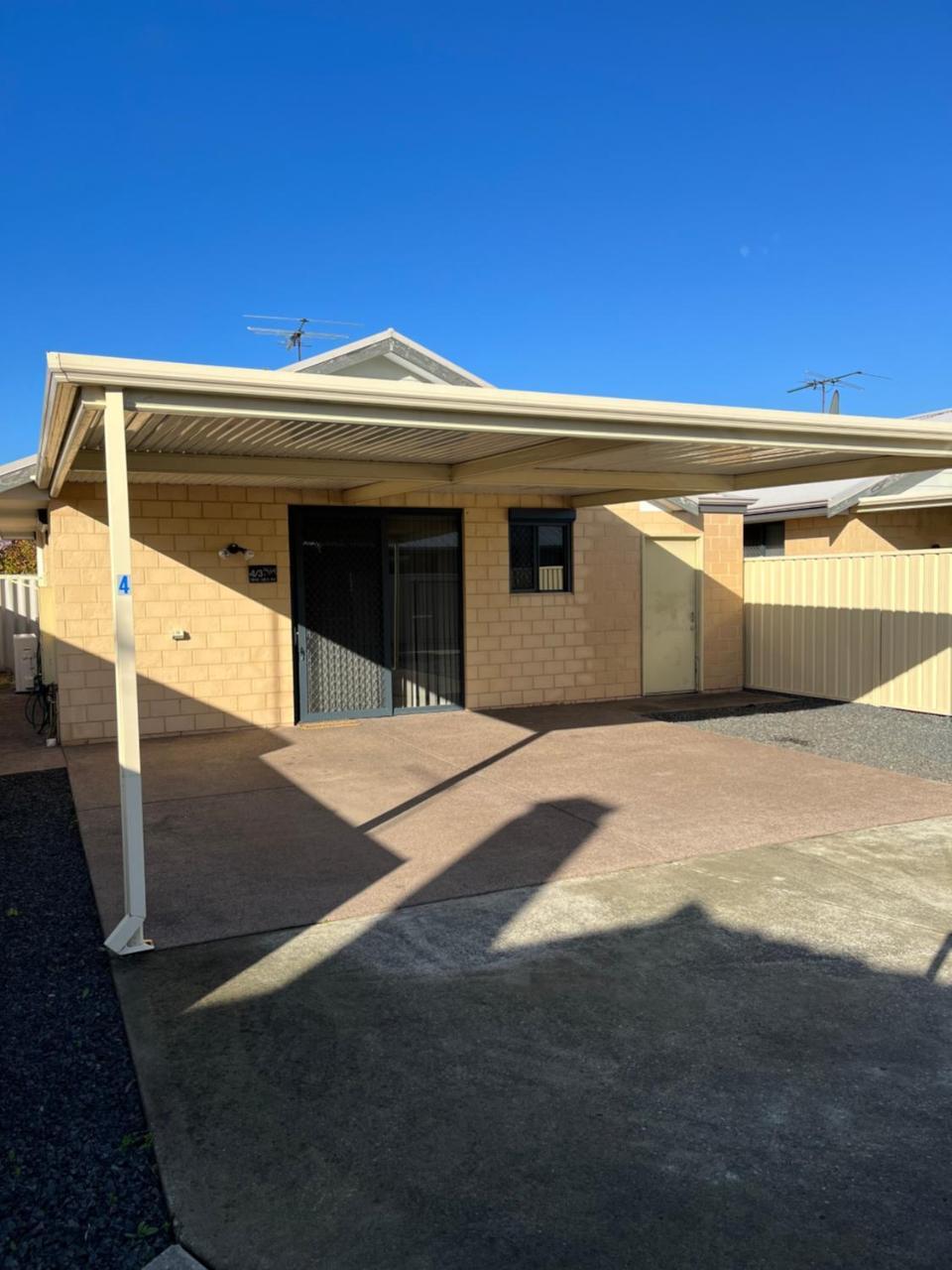 Unit 4 3 Mouarn St Carey Park — 4-Star Luxury Hotel in Glen Iris, Australia