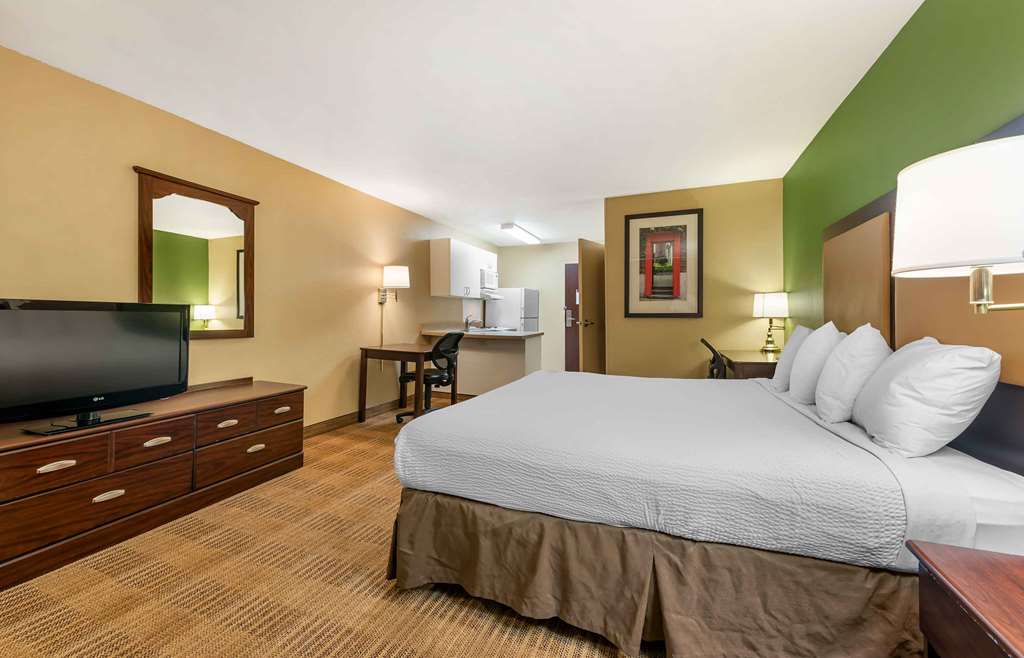 Extended Stay America Suites Colorado Springs West - photo 17