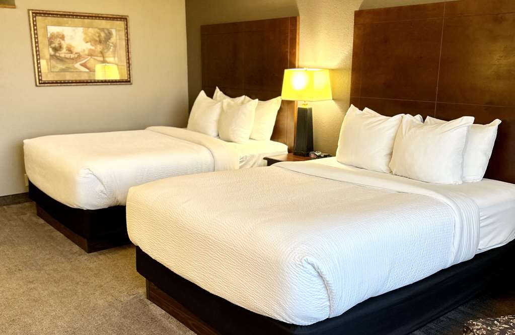 Best Western Plus Kelly Inn - photo 37