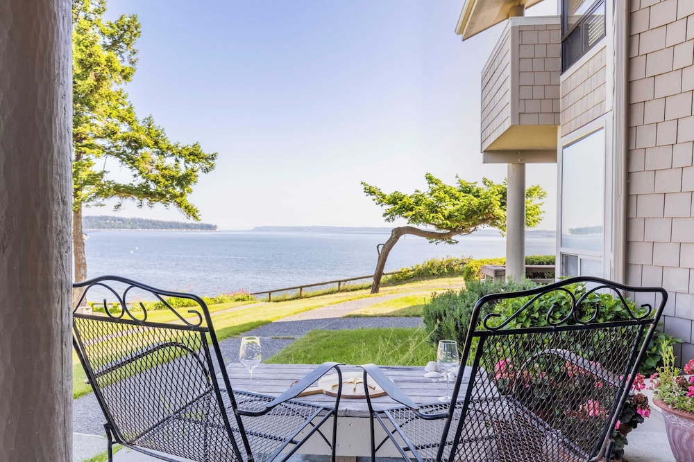 Mutiny Bay Condo by AvantStay Walk to the Beach — 4-Star Luxury Hotel in Freeland, United States