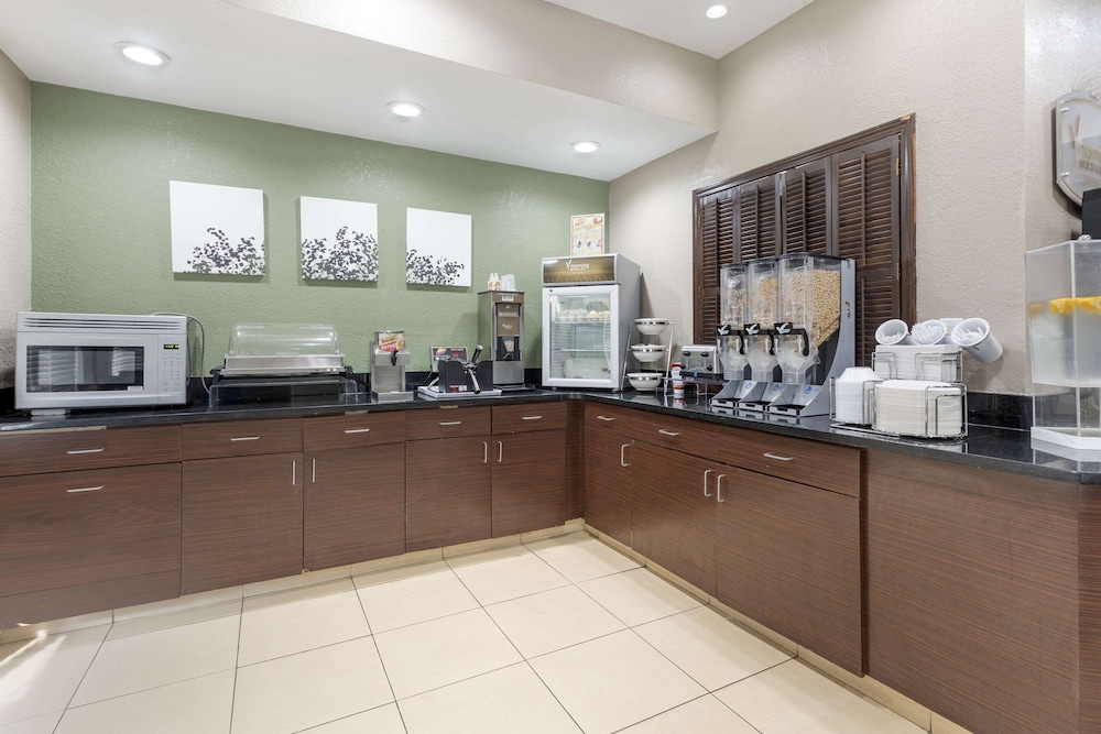 Sleep Inn Sumter - photo 30