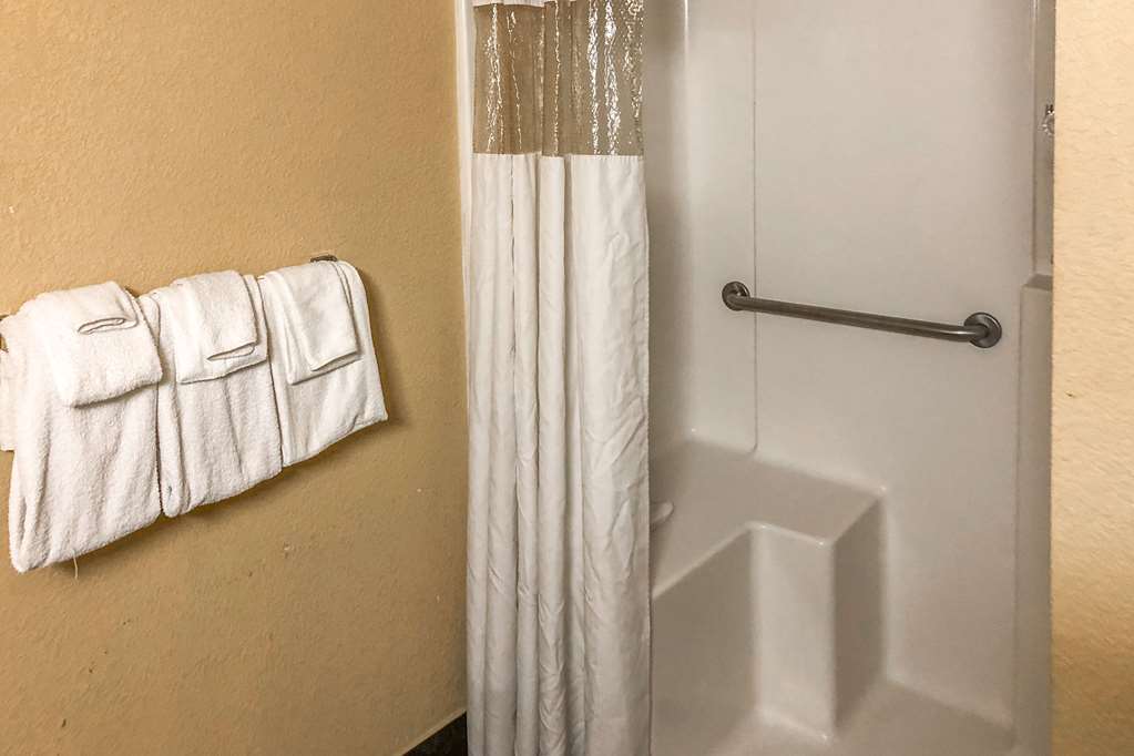 Rodeway Inn Joint Base Andrews Area - photo 14