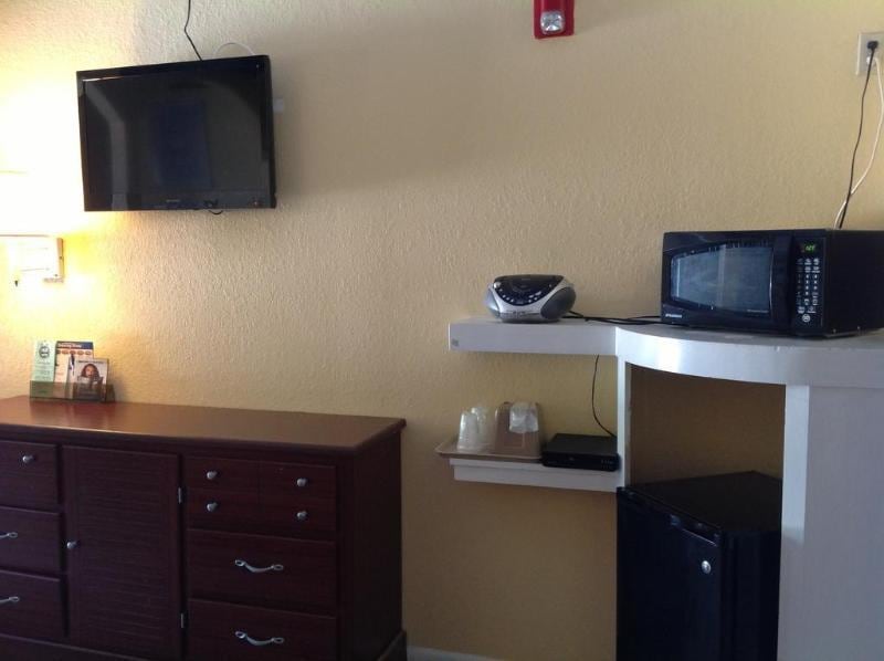 Scottish Inns and Suites Iah Airport West Houston - photo 7