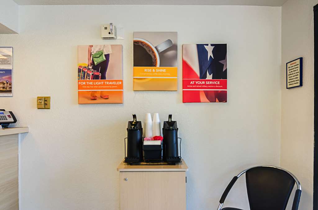 Motel 6 Barstow CA - photo 25