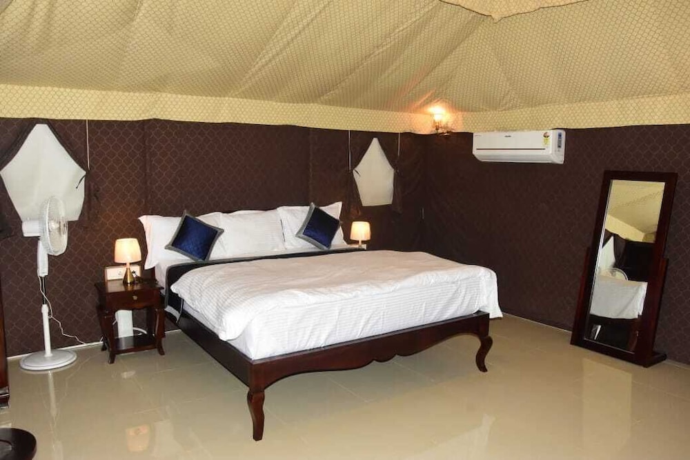 Riyasat Panthera — Bali