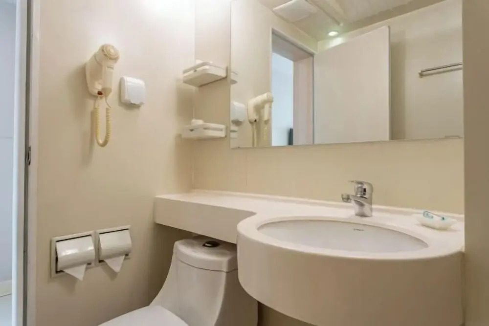 Jinjiang Inn - carbon neutral hotel in Xianning