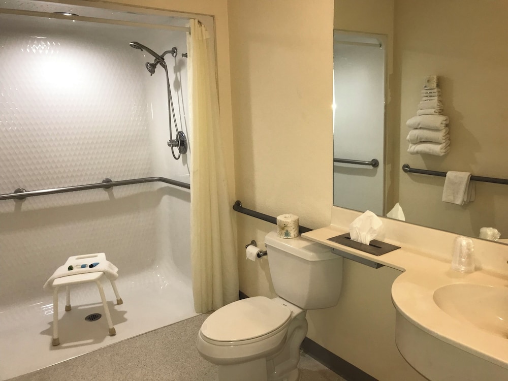 Chadron Inn & Suites - photo 13