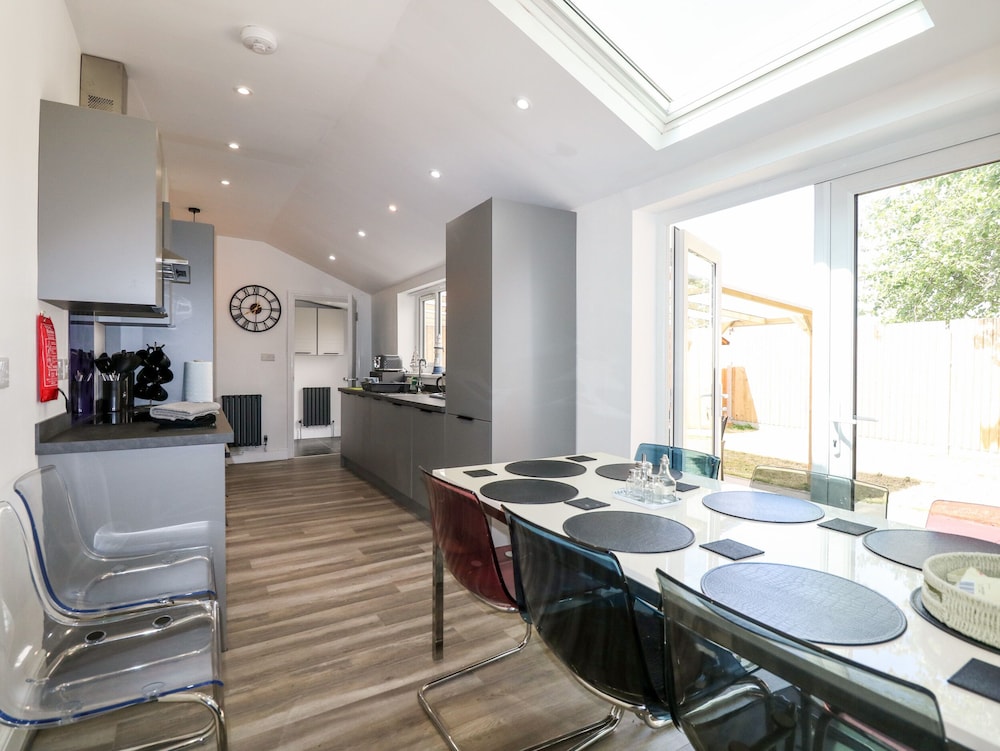 The Beach House — 4-Star Luxury Hotel in Mablethorpe, United Kingdom