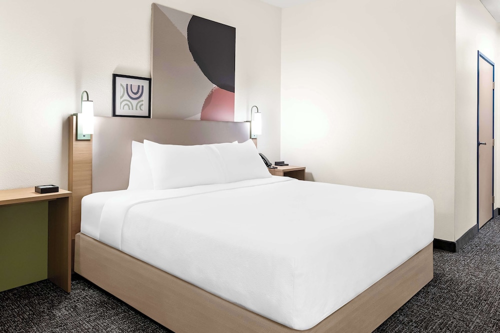 Spark by Hilton Springfield Southwest - photo 8