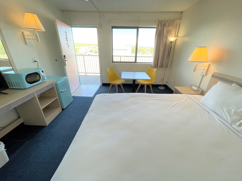 LuLu Hotel Silver City - photo 13