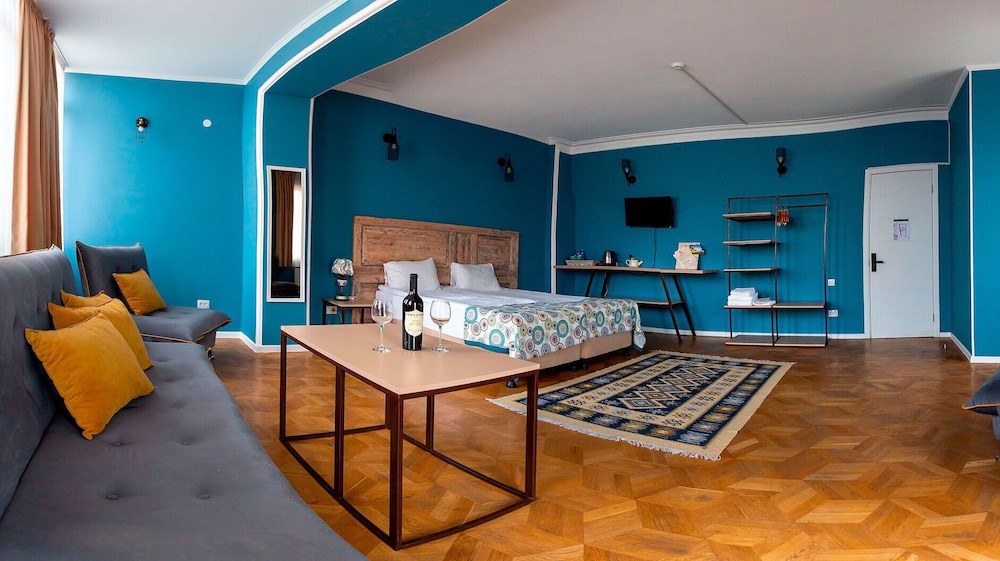 Gvino Minda Hotel