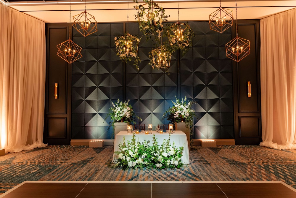 Embassy Suites by Hilton Virginia Beach Oceanfront Resort - photo 107