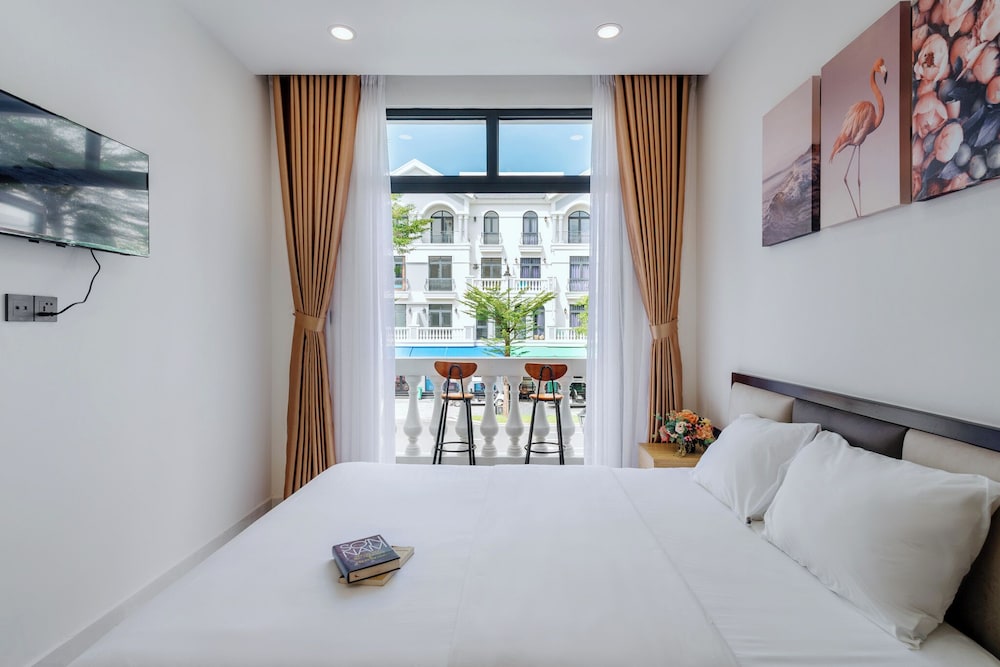 Lalisa Hotel Grand World Phu Quoc — Phu Quoc