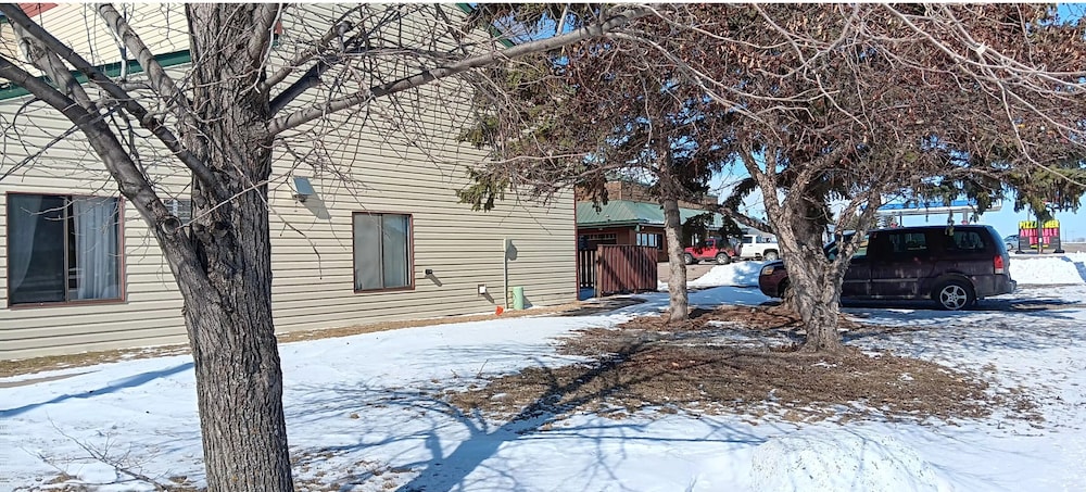 Scotwood Motel by OYO Washburn ND - photo 38