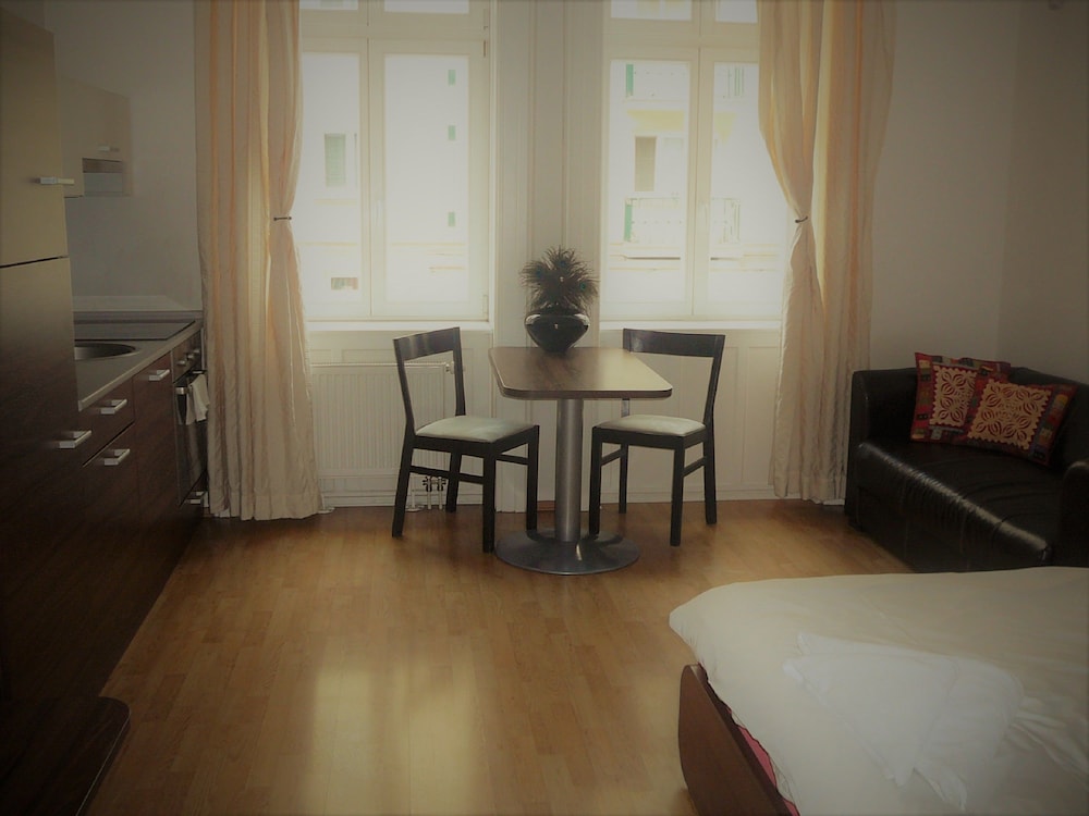 Fukas Apartments Medena — 4-Star Luxury Hotel in Bratislava, Slovakia