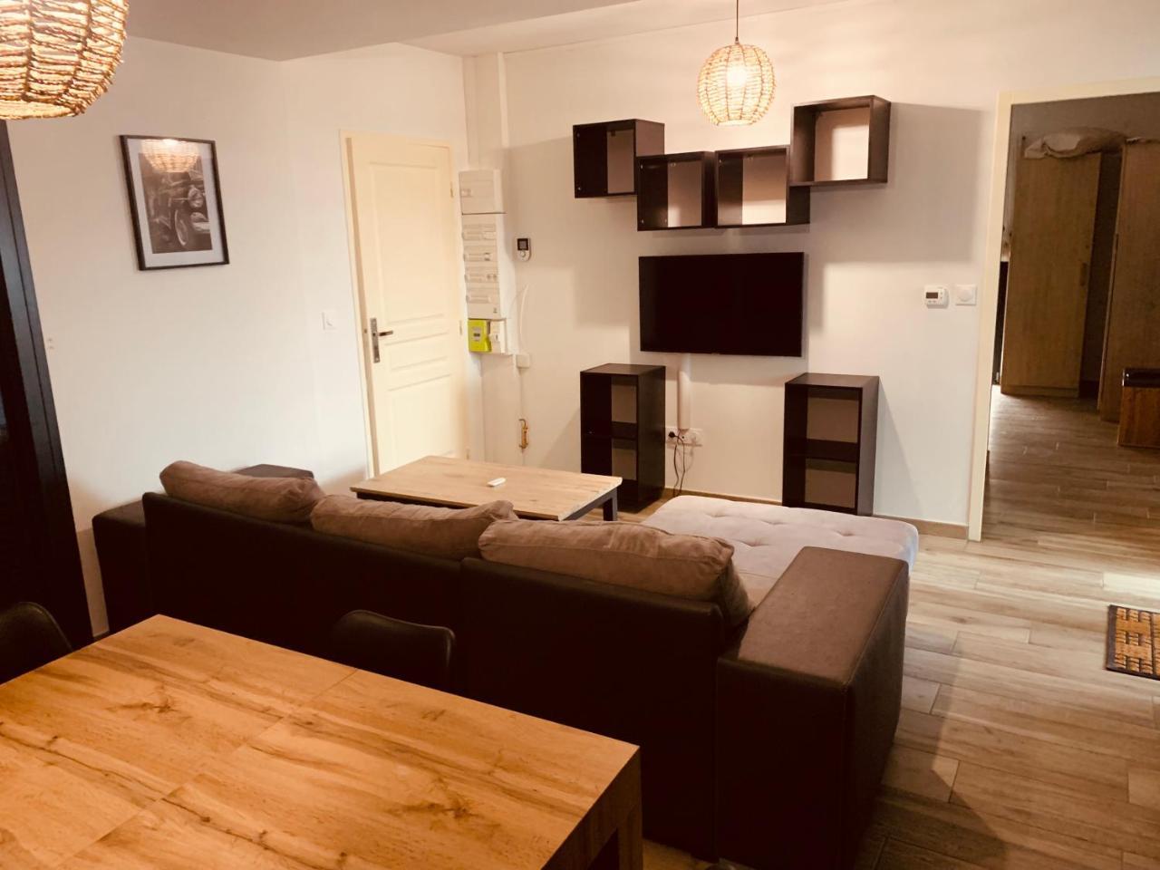Serenity Parking Gratuit 5 Min Auxerre — hotel in Moneteau