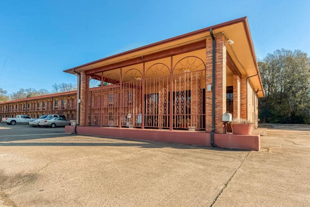 OYO Hotel Jefferson TX Hwy 59 - photo 29