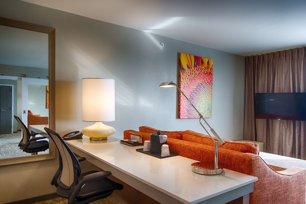 Hilton Garden Inn Salina - photo 11