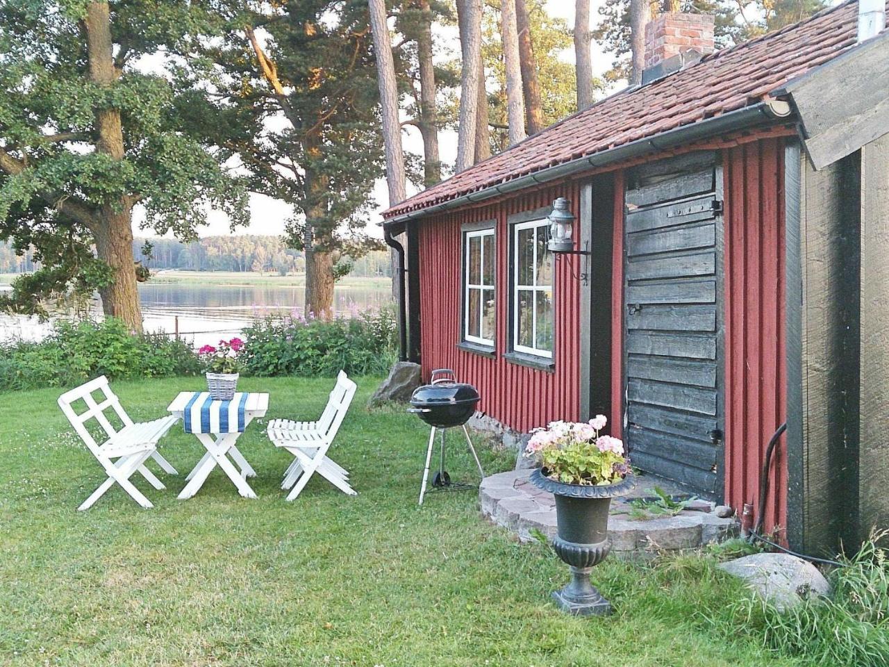 4 Person Holiday Home In Hova By Traum 7209270 — Hova