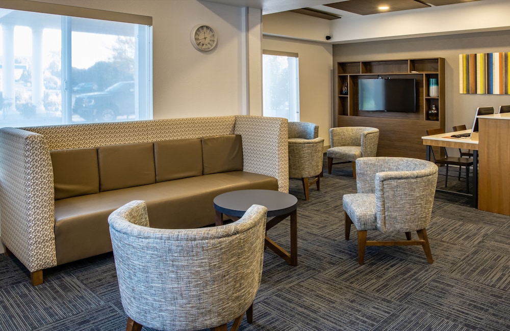 Holiday Inn Express Hotel & Suites Roseville Galleria Area by IHG - photo 109