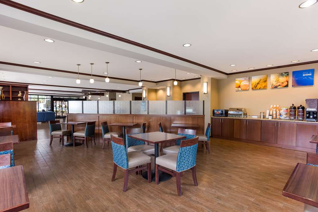 Comfort Suites Saraland North Mobile - photo 19