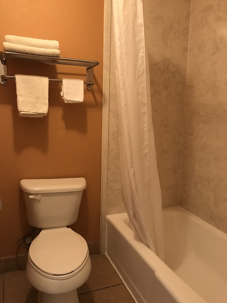 Sky Palace Inn and Suites Laredo - photo 26