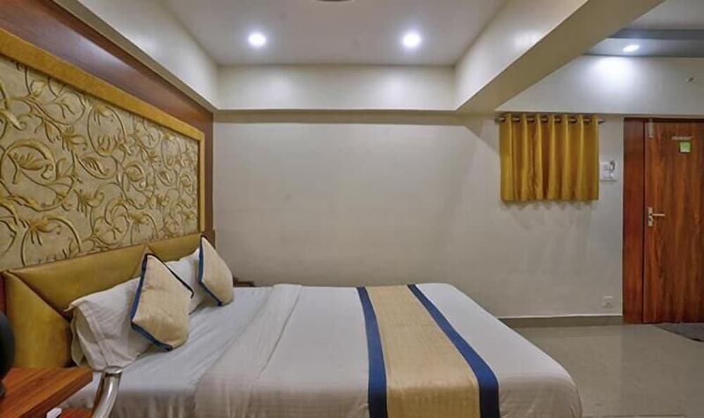 Fabexpress Alive - carbon neutral hotel in Mumbai