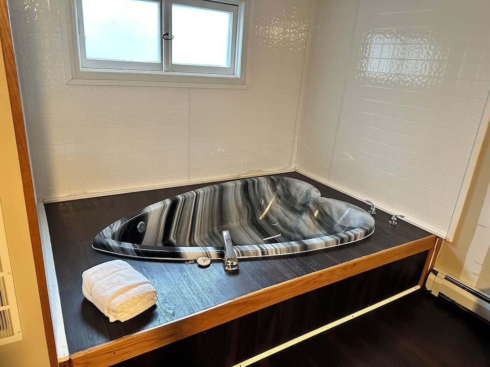 Cedar Hill Lodge - photo 25