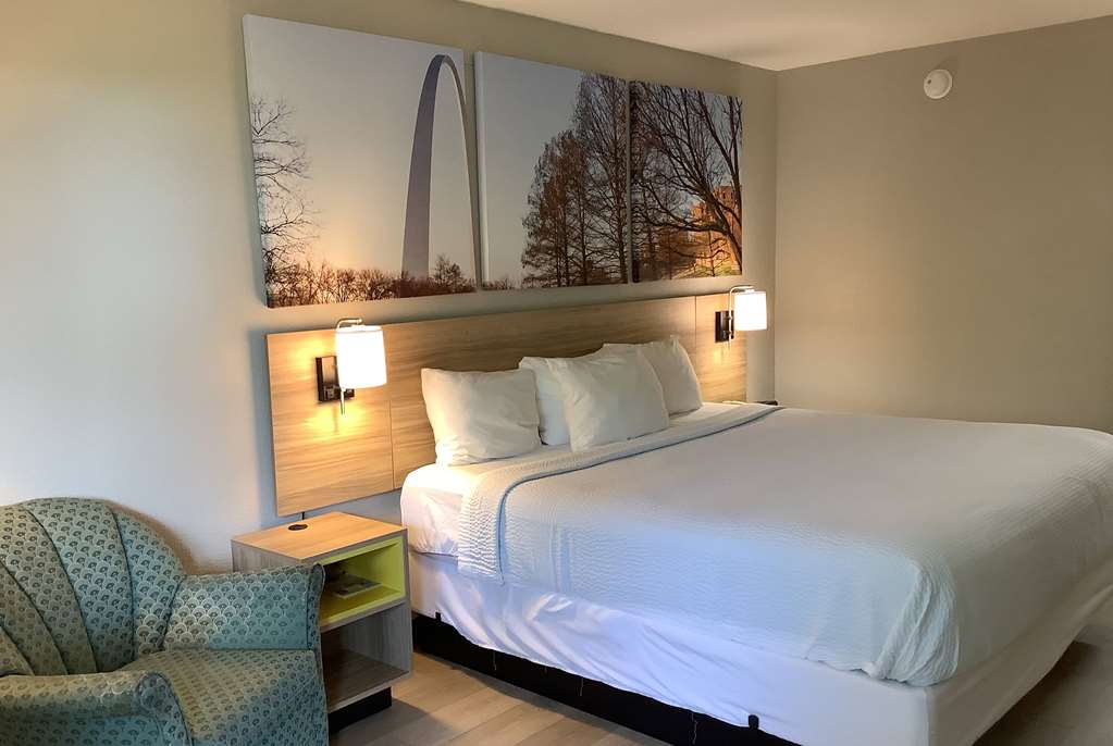 Days Inn by Wyndham Kingdom City - photo 26