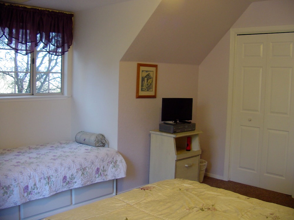 Apple Blossom Inn - photo 13