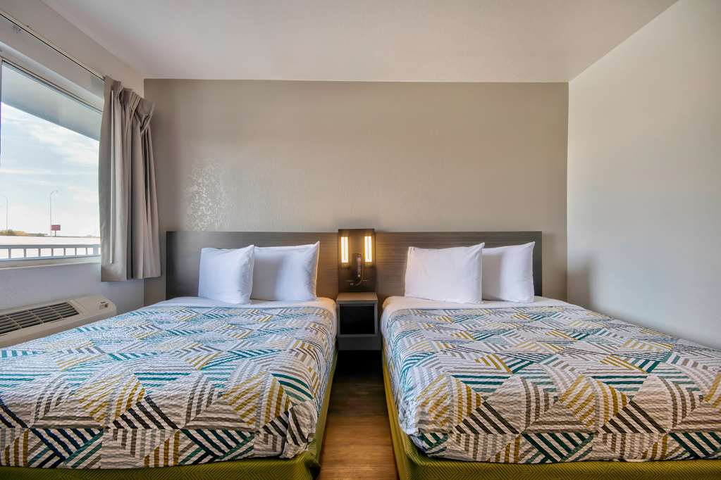 Motel 6 Albuquerque NM Midtown - photo 5