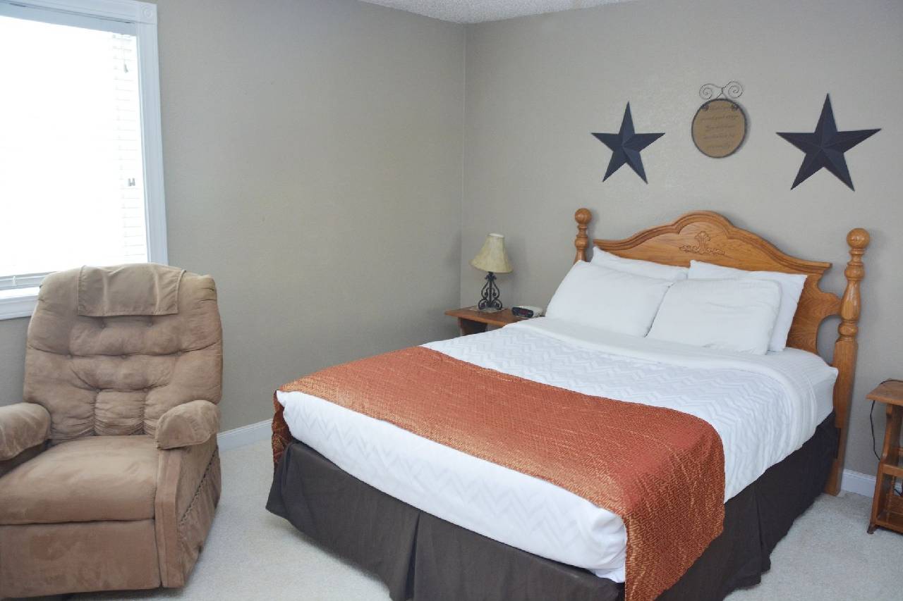 Roosevelt Inn and Suites - photo 47