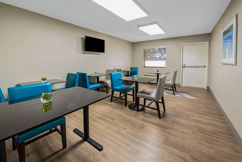 La Quinta Inn by Wyndham West Palm Beach Florida Turnpike - photo 55