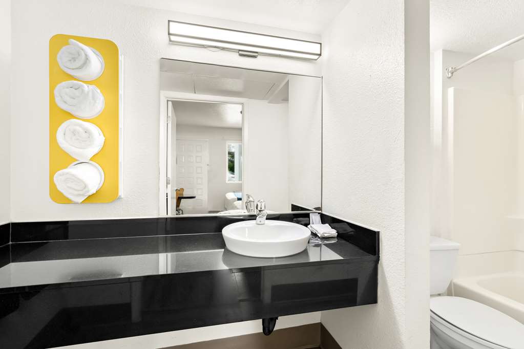 Studio 6 Suites Carpinteria CA Santa Barbara South - photo 9
