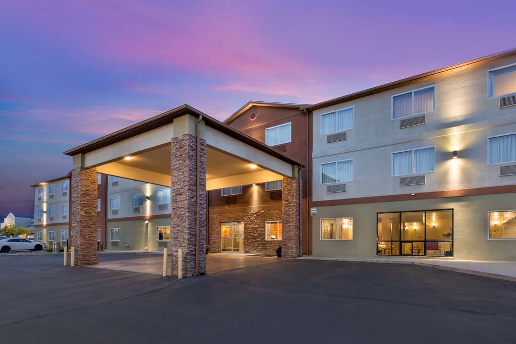 Best Western Plus The Four Corners Inn - featured photo