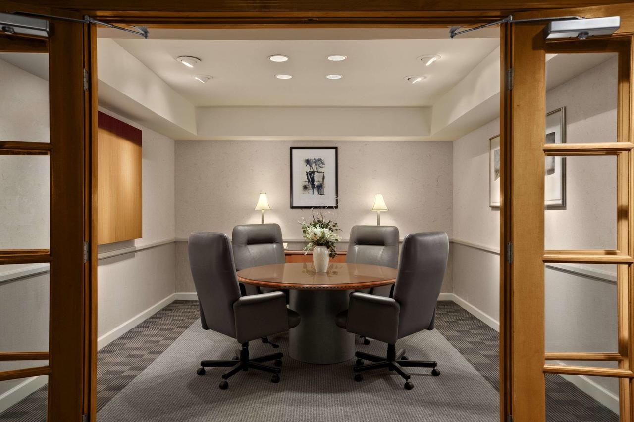 Hawthorn Suites by Wyndham Overland Park - photo 2