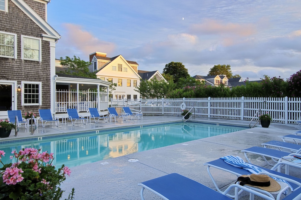 Chatham Wayside Inn - photo 23