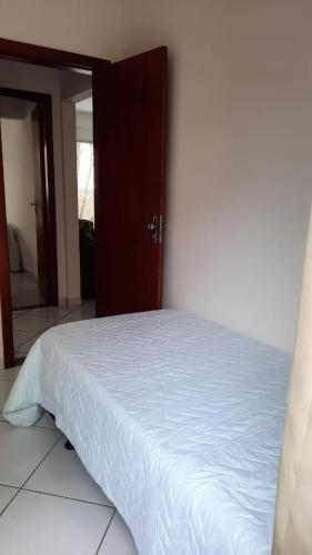 Apto Condominio Recanto Das Flores Taperapua — Porto Seguro