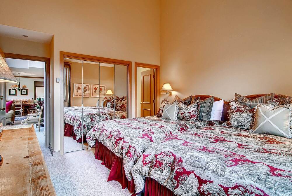 Highlands Slopeside by East West Hospitality - photo 77