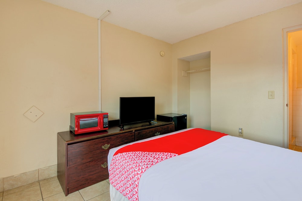 Oyo Hotel Douglas Ga Us 441 - photo 23