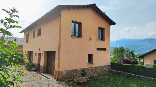 Cal Ventura - carbon neutral hotel in Avia