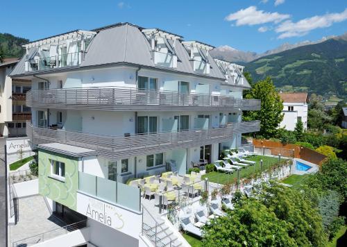 Garni Hotel Amelia in Tirolo, Italy