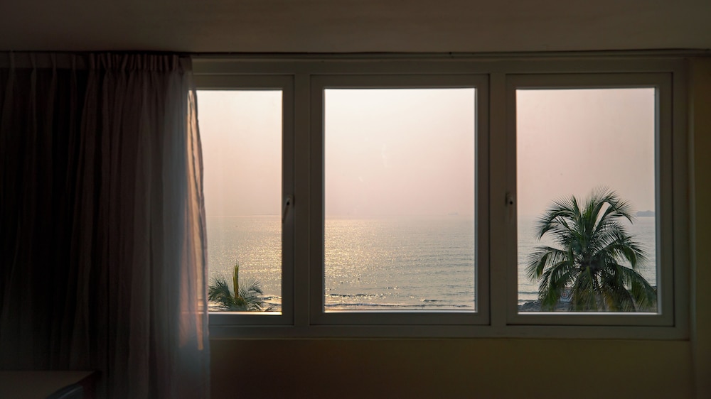 Beach/ocean view