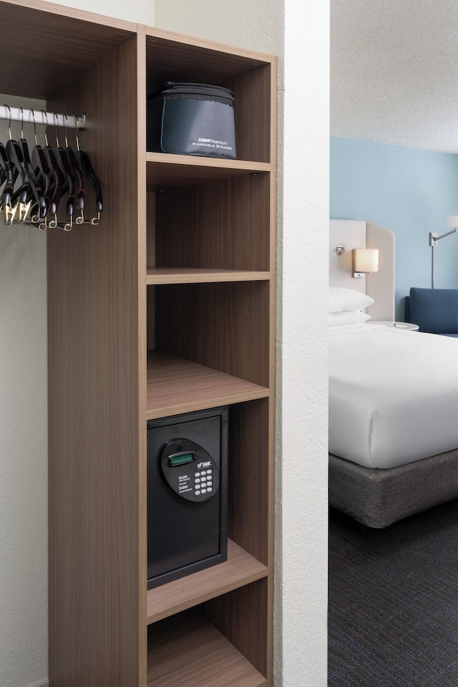 Delta Hotels by Marriott West Palm Beach - photo 9