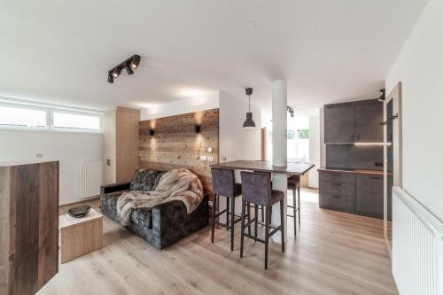 Dolomite Apartments 6&7 by Familiaris — 4-Star Luxury Hotel in San Candido, Italy