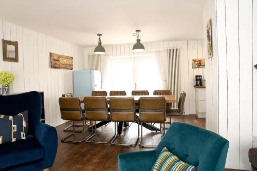 Beautiful Beach House in Camber Pass the Keys — 4-Star Luxury Hotel in Camber, United Kingdom